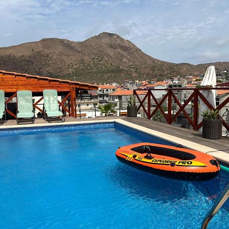 Residencial Santo Amaro Hotel Tarrafal  Buitenkant foto